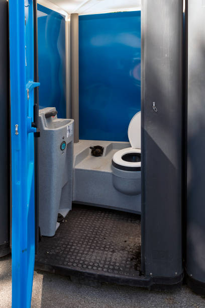 Best Portable toilet rental cost  in Clearwater, MN